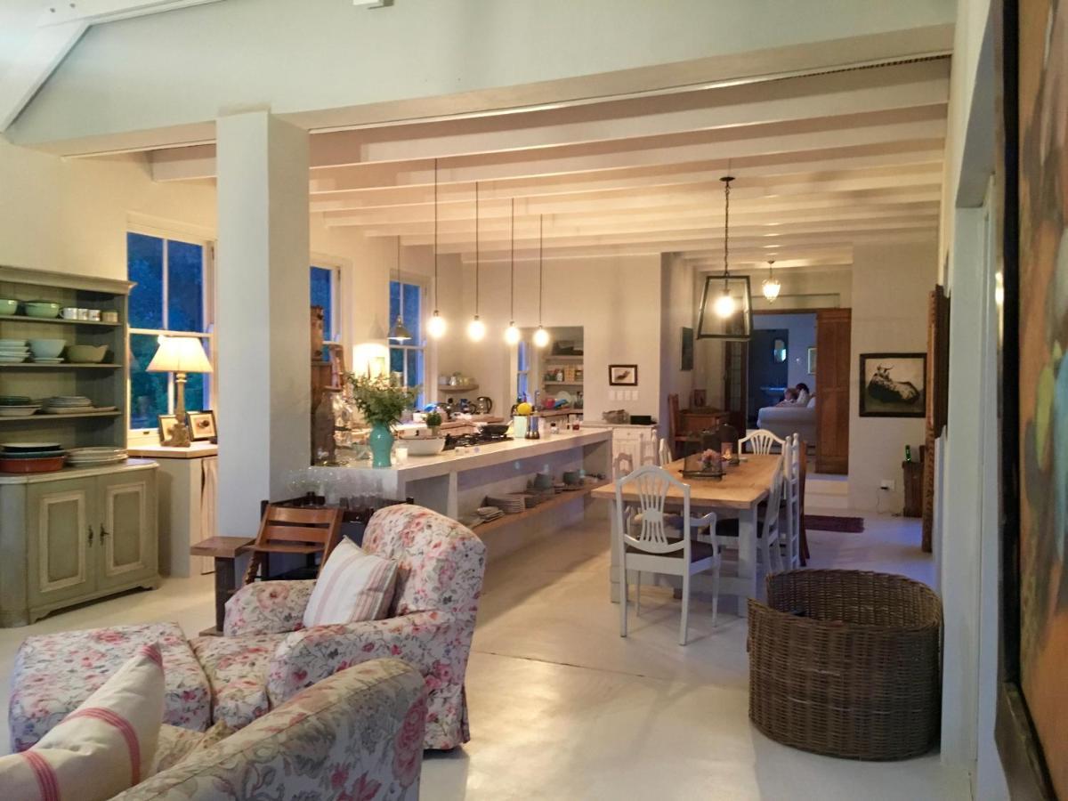 The Olive House, 프린스앨버트 외부 사진